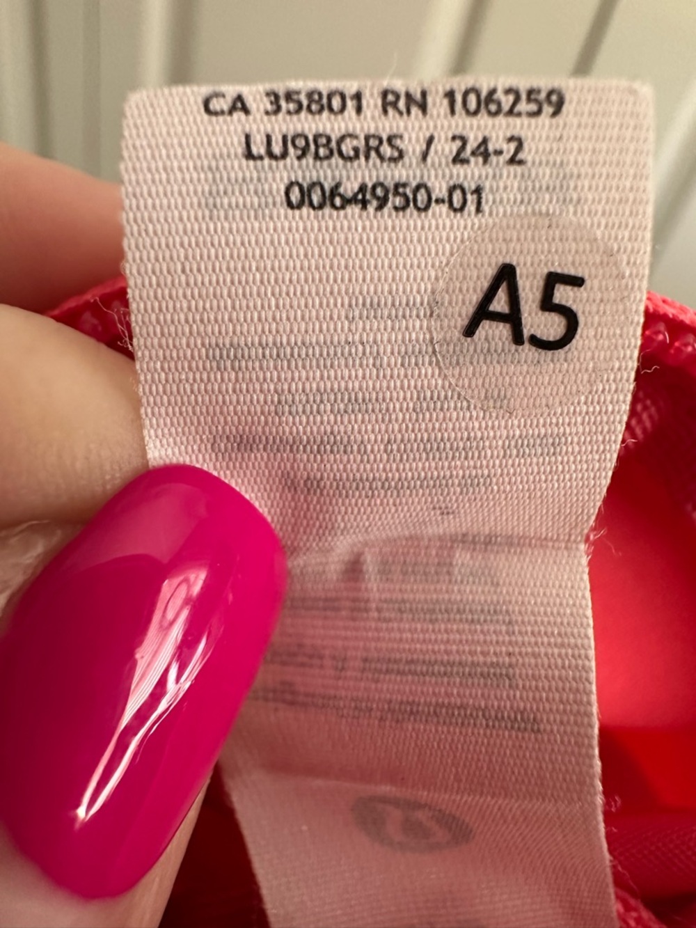 Lululemon Lightweight Zipper Pouch Cosmetic‎ Bag 4L in Lipgloss EUC - Picture 5 of 8